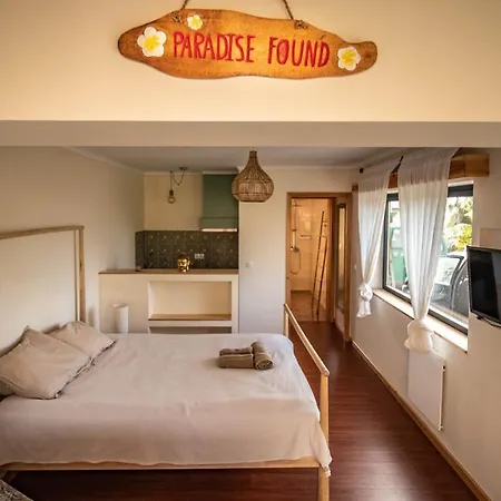 Aloha To Om - Veggie Guest house Farroupo